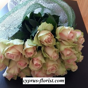 Bouquet of tender roses