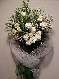 Bouquet white eustoma
