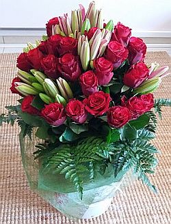 Bouquet of Roses and Lilies
