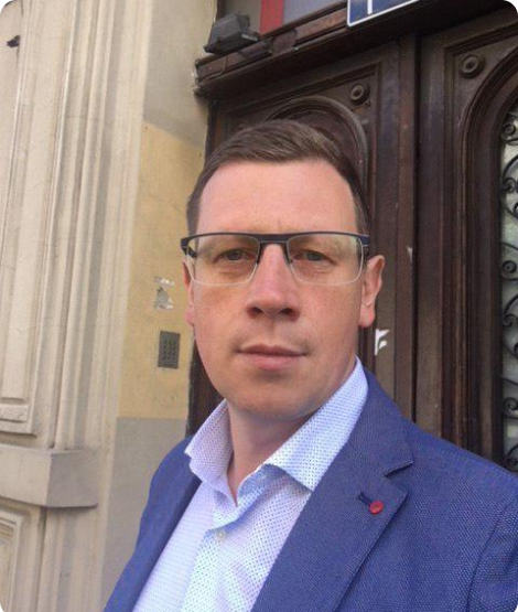 Дмитрий Назаров